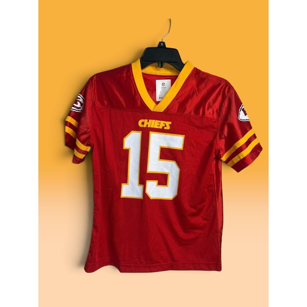 Boys Kansas City Chiefs Patrick Mahomes #15 Jersey Size L
